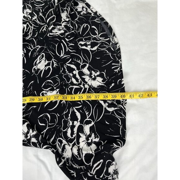 Chaps Women's Dress‎ Size M Black White Floral Flutter Sleeves - Picture 6 of 6